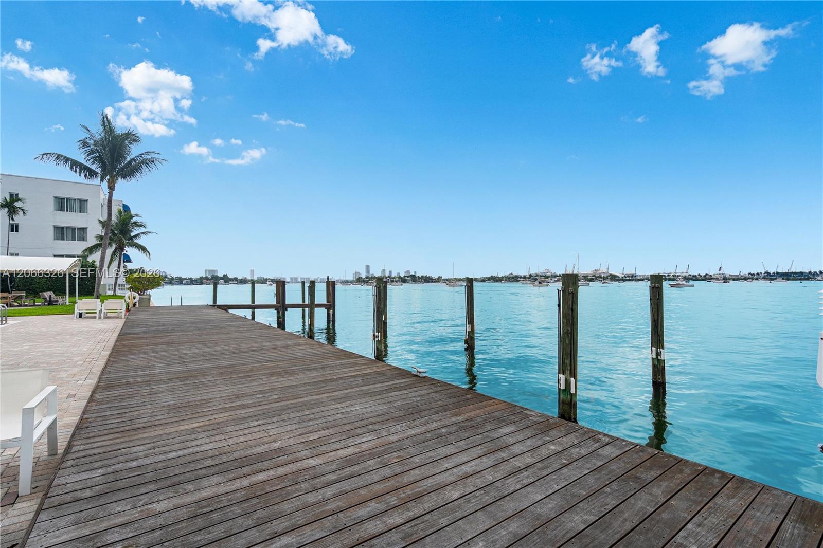 1120 Venetian Way # 1C