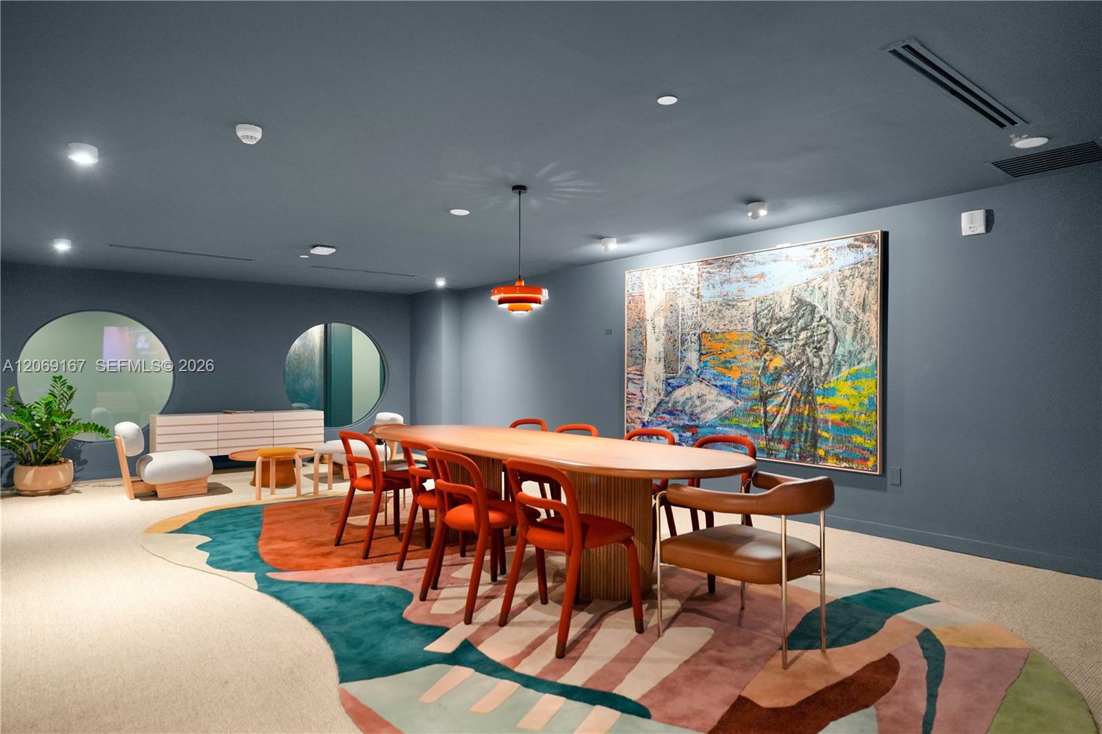 90 NE 32nd Street Unit: ph#27