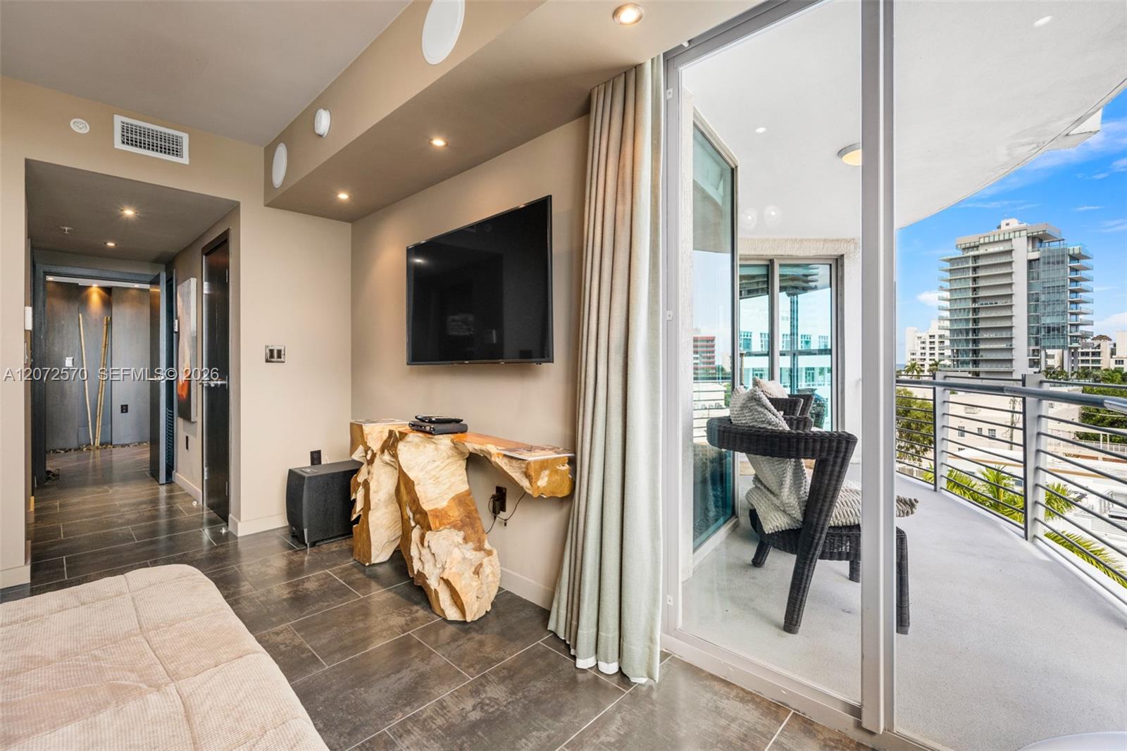 110 Washington Ave # 1709