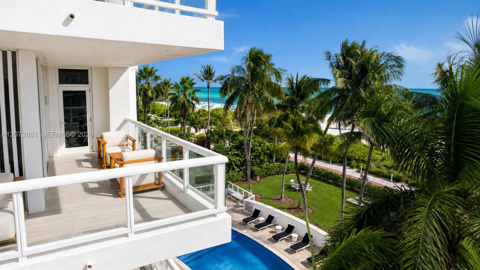 4201 Collins Ave # 401