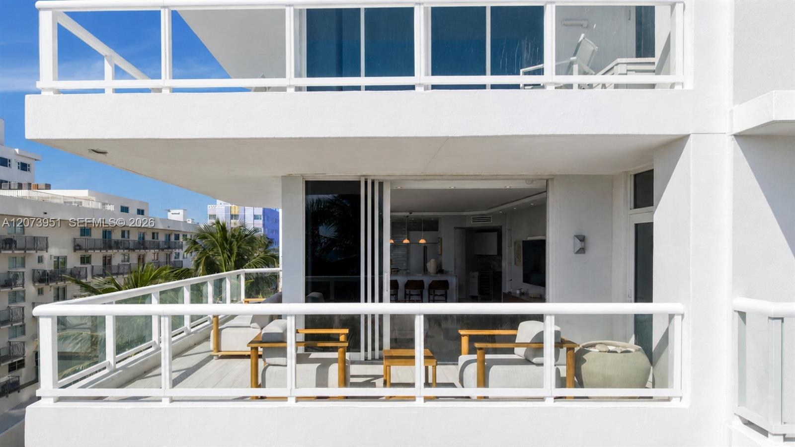 4201 Collins Ave # 401
