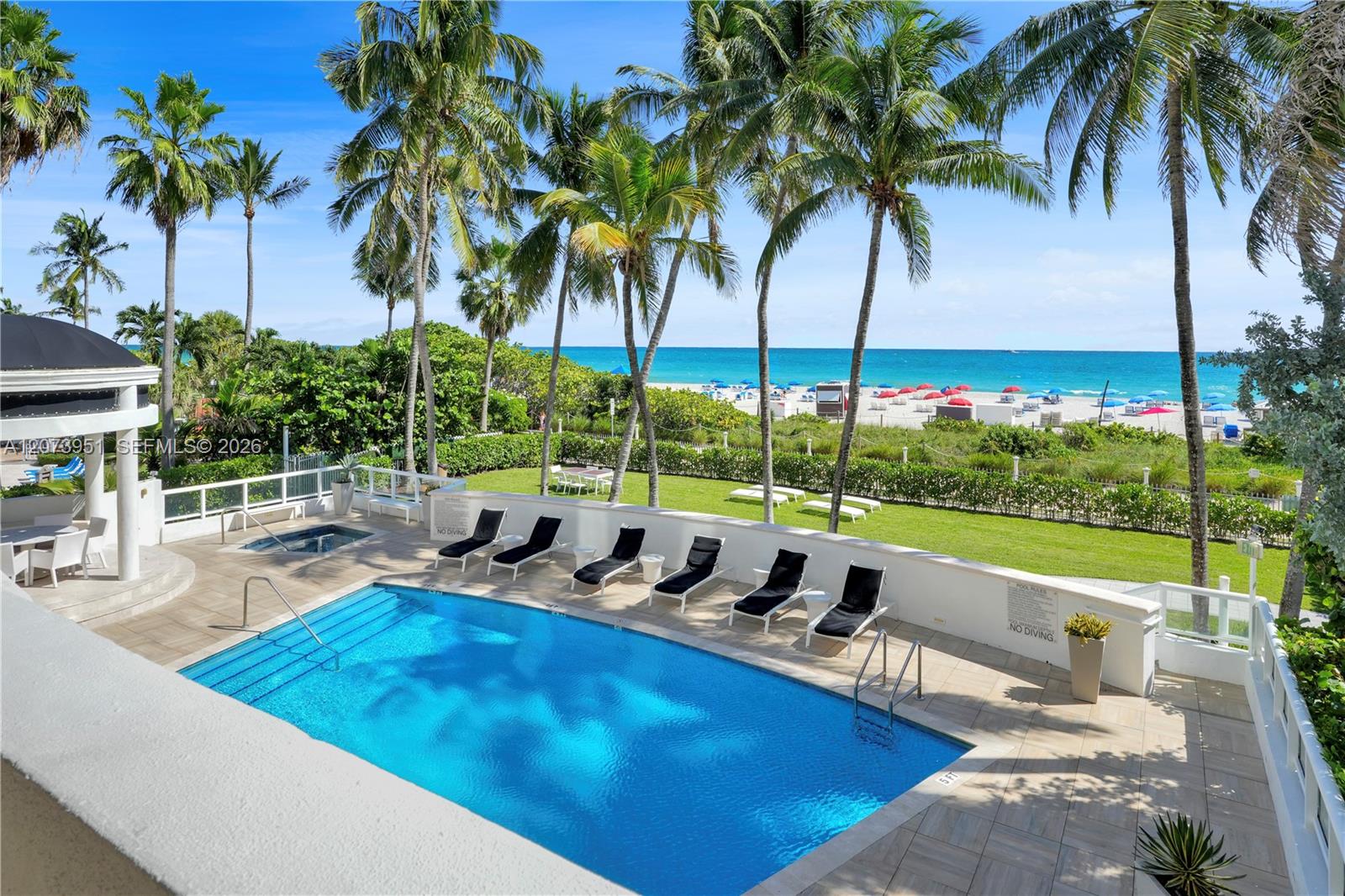 4201 Collins Ave # 401
