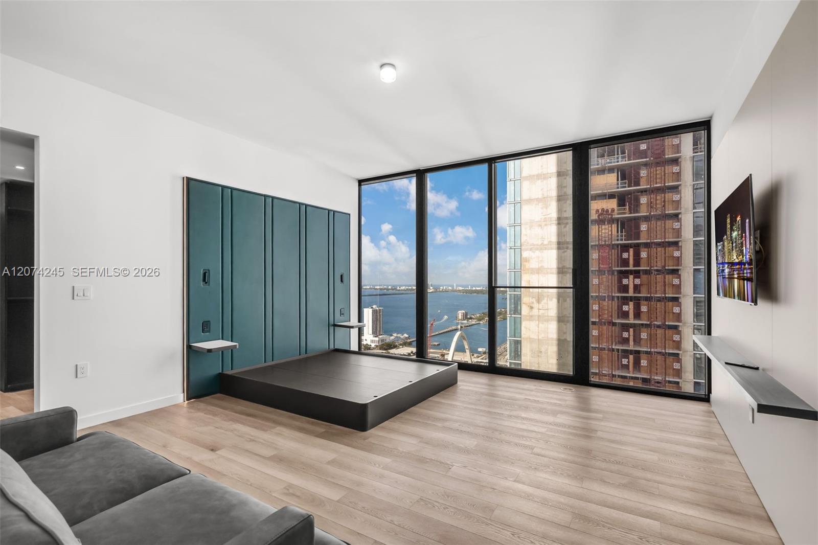 20 NE 11th Street # 5102