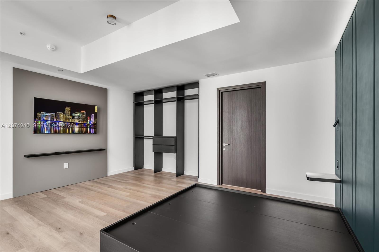 20 NE 11th Street # 5102
