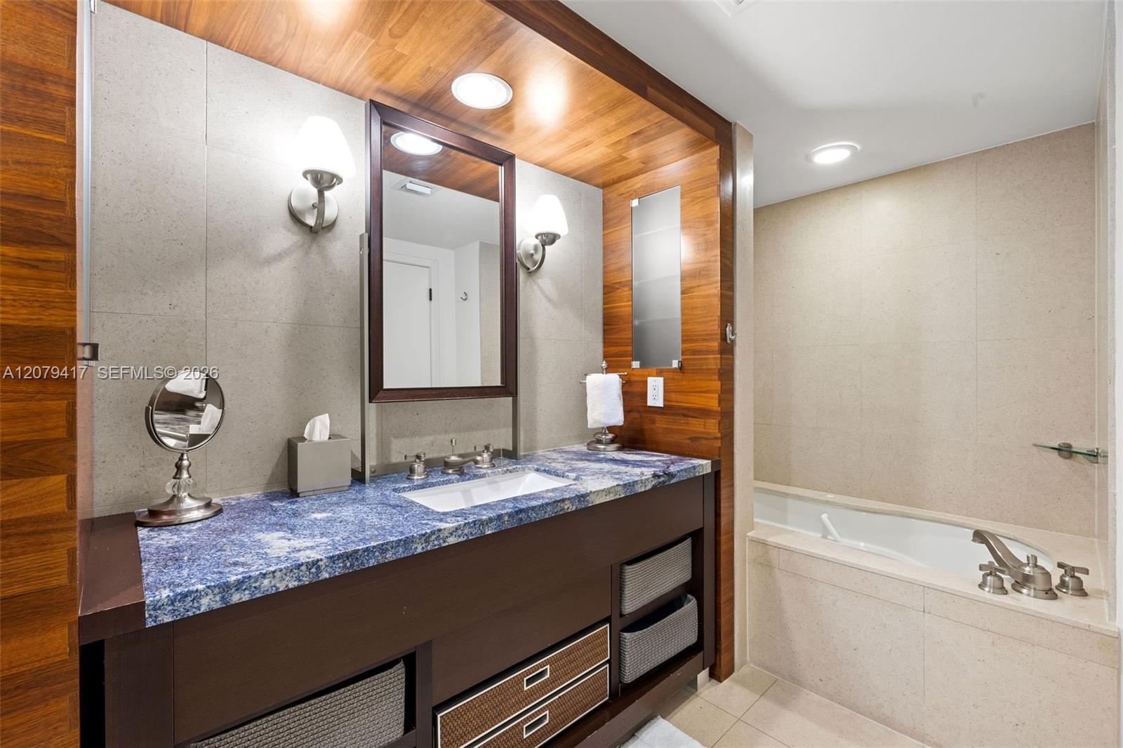 6801 Collins Ave # 1401