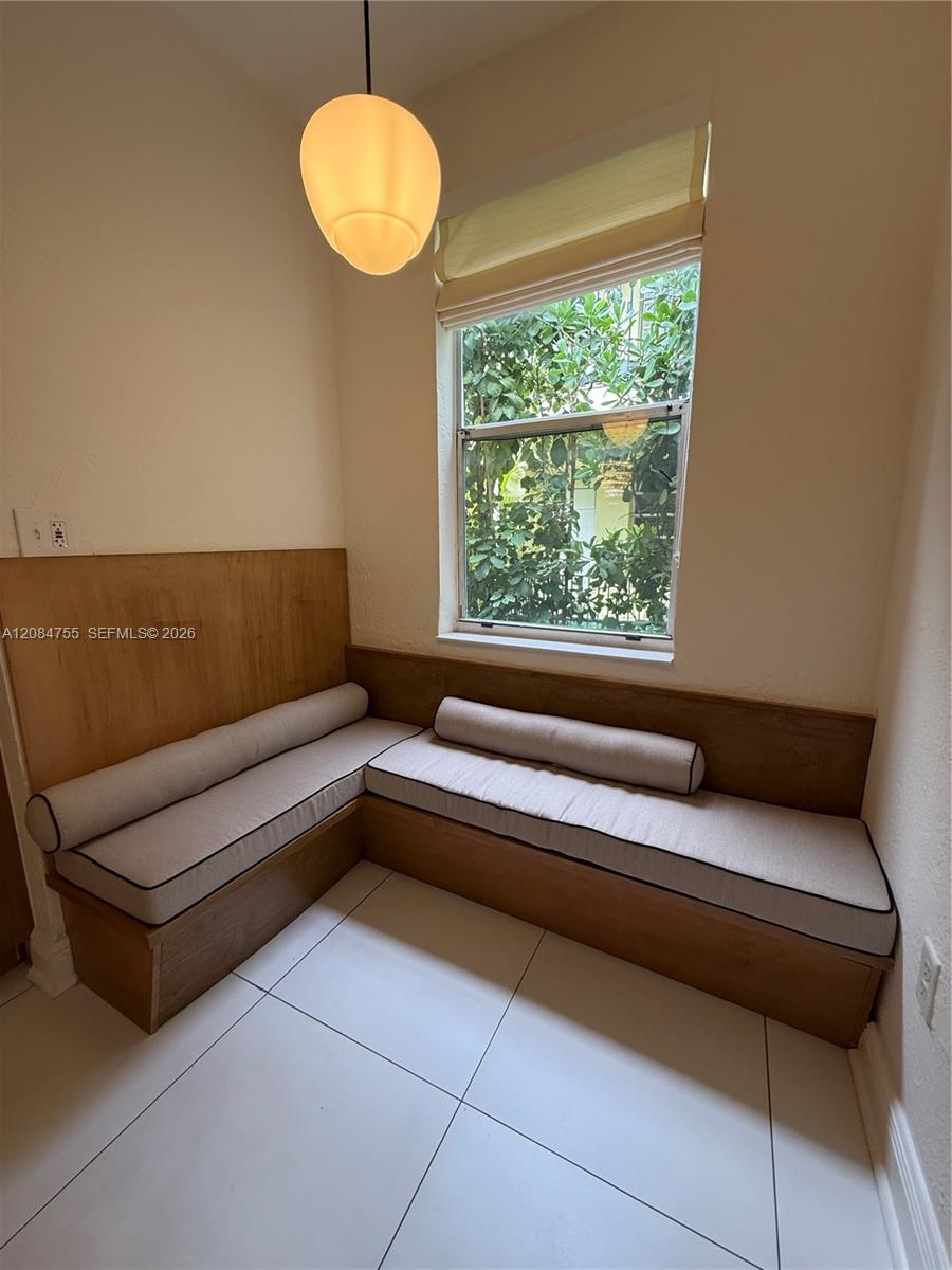 726 Meridian Ave # 1