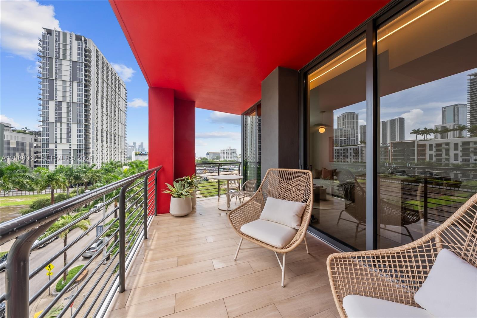 90 NE 32nd St # 501