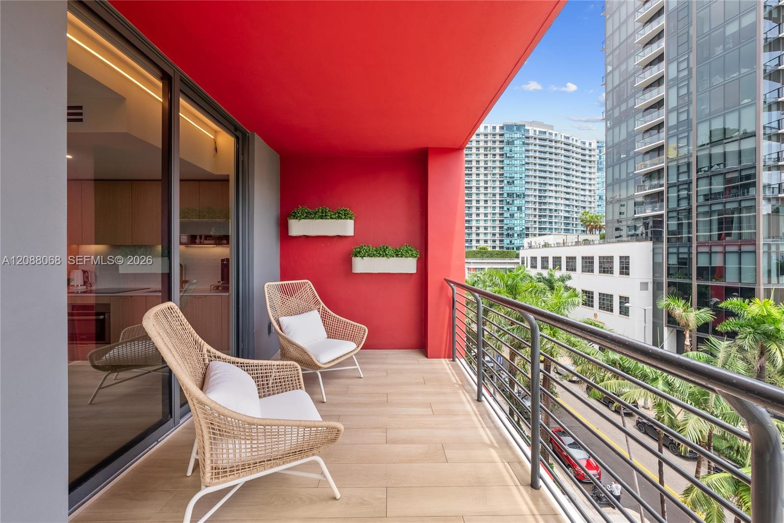 90 NE 32nd St # 501