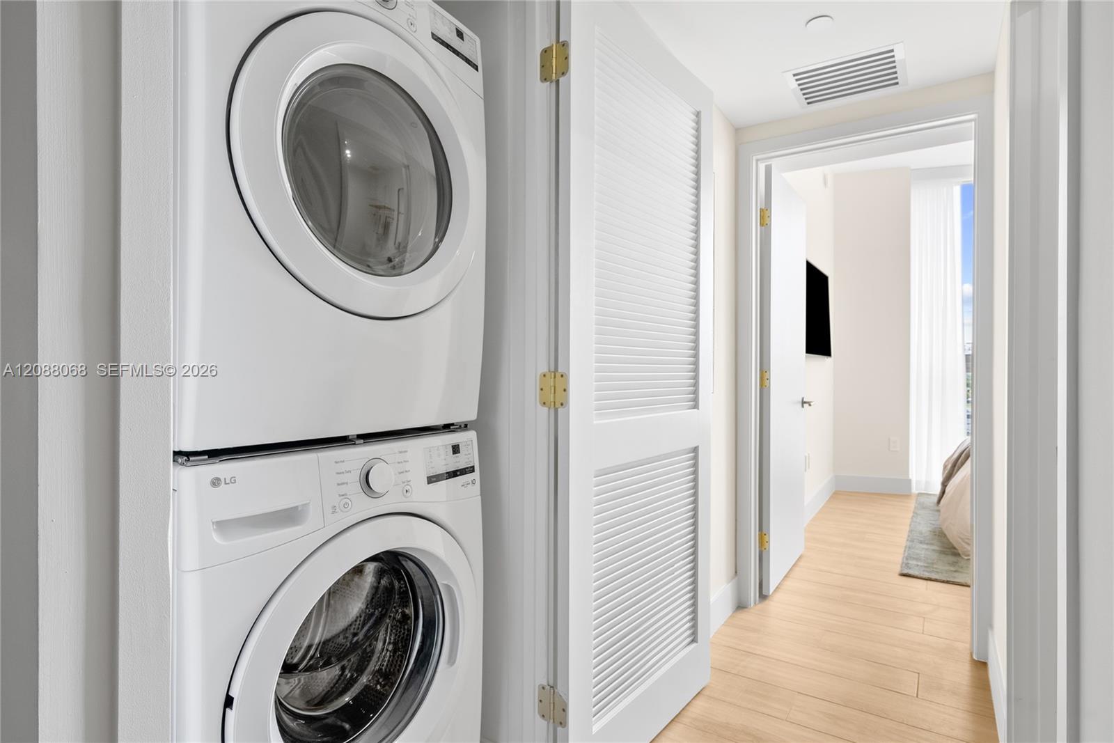 90 NE 32nd St # 501