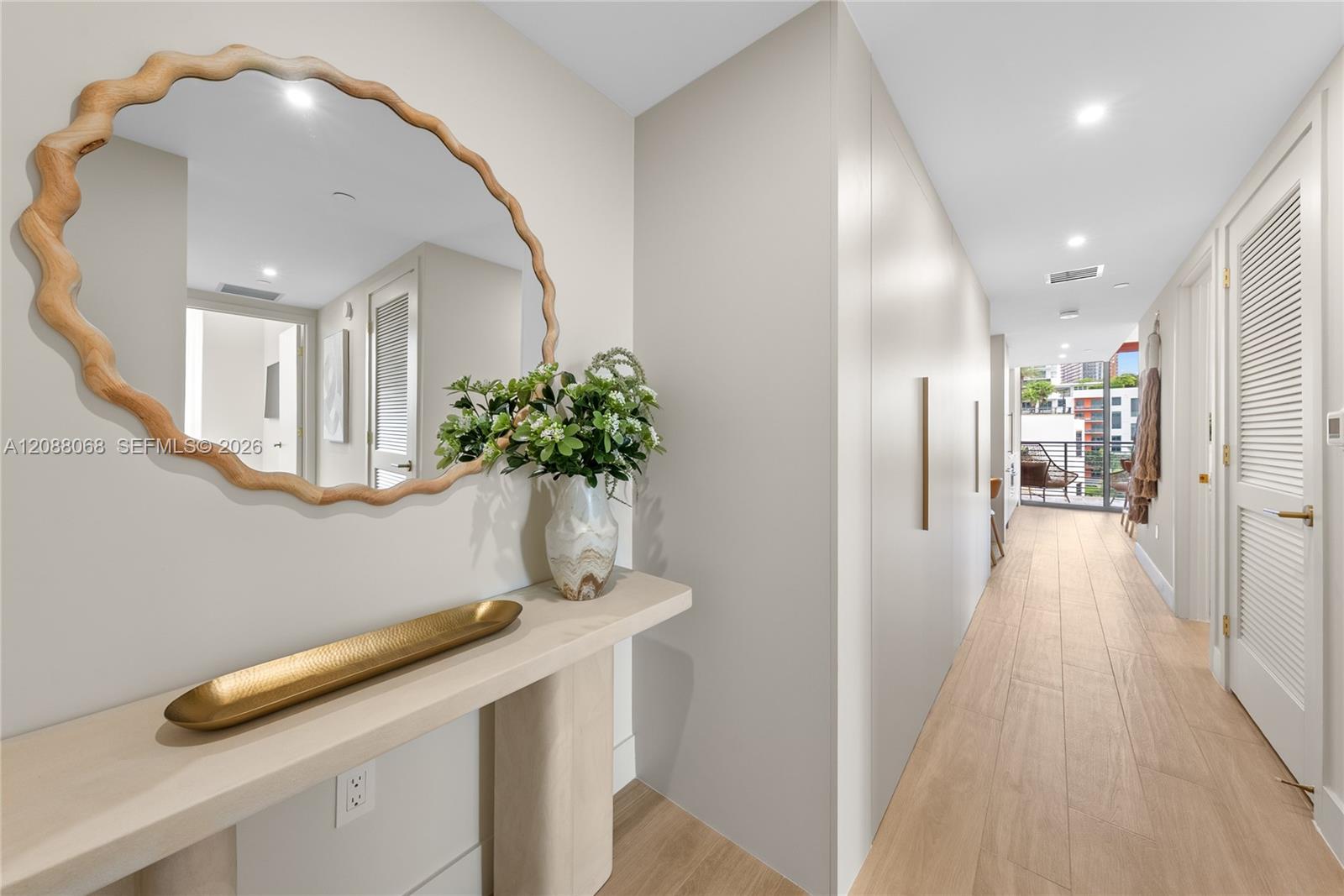 90 NE 32nd St # 501