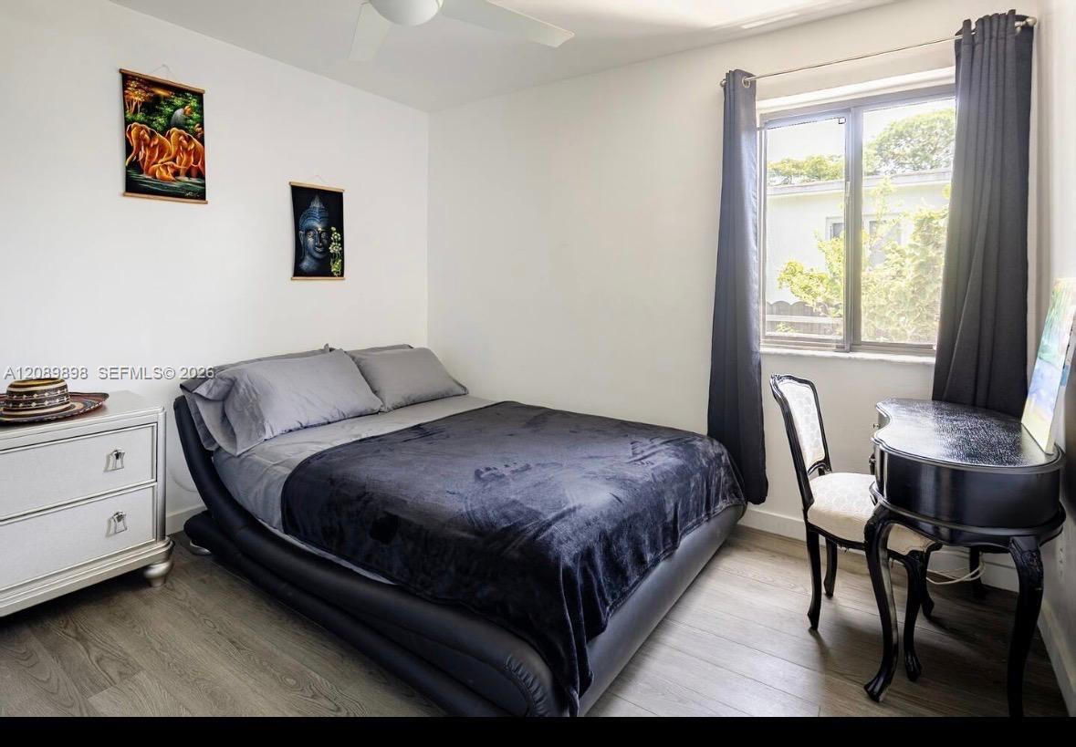 961 NE 155th Ter