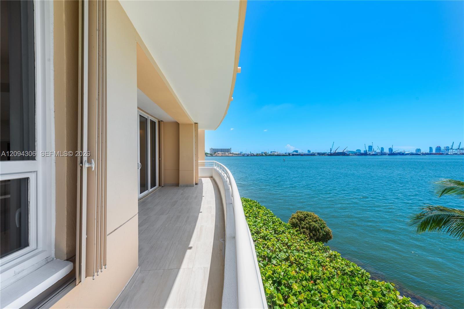 808 Brickell Key Dr # 304