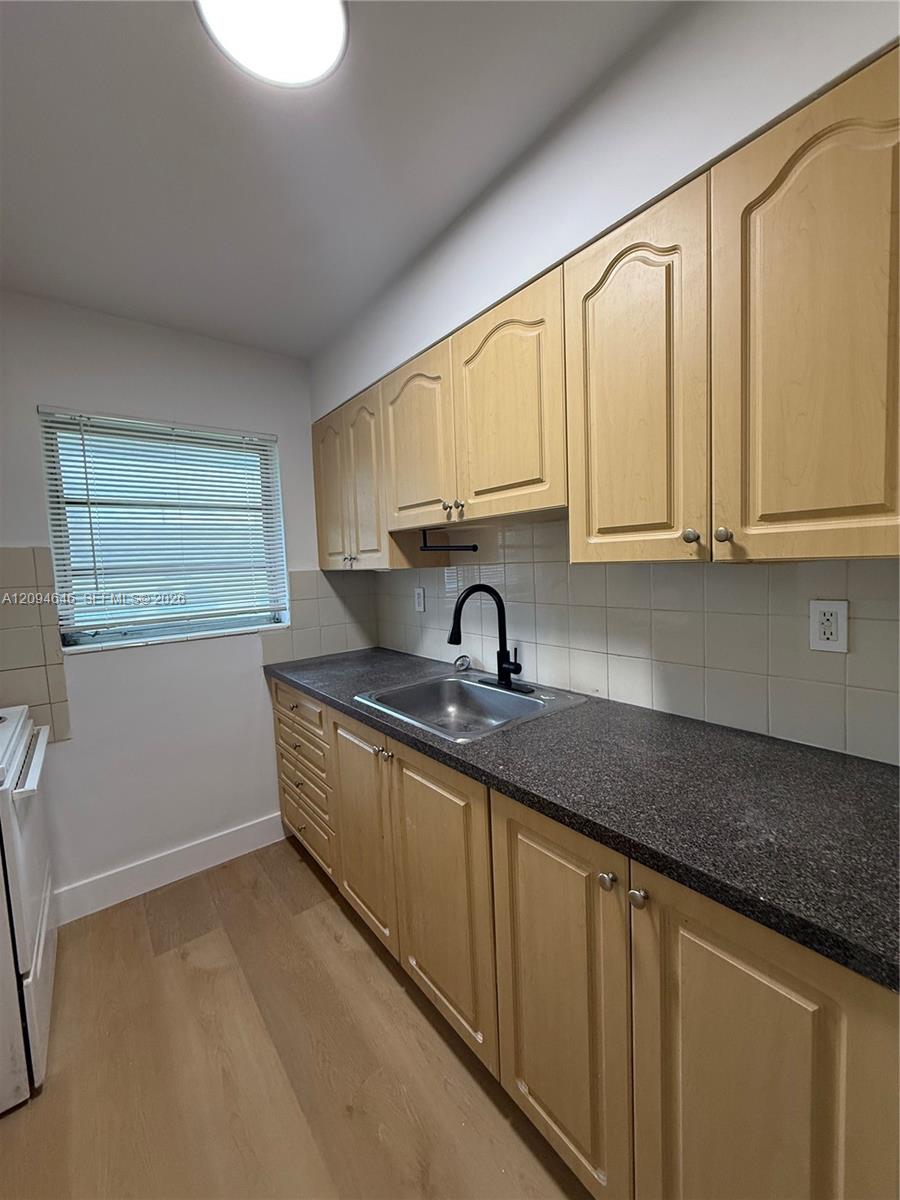 2450 NE 188 # 2450