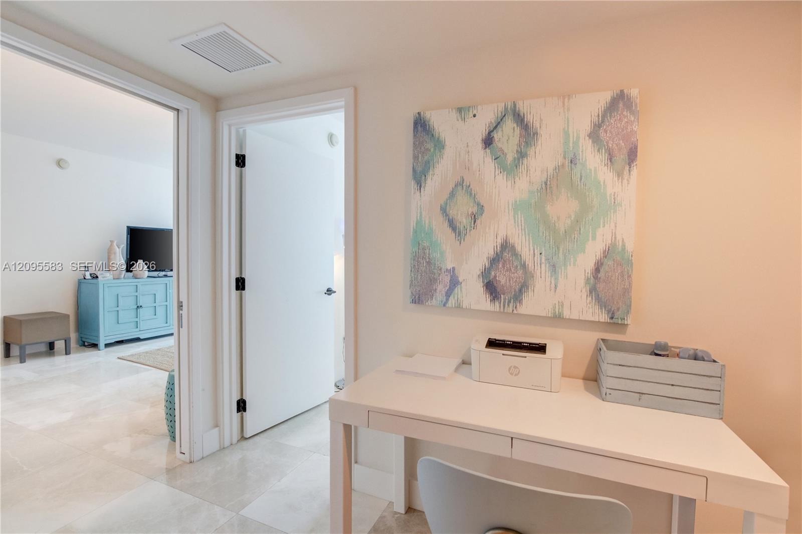 6801 Collins Ave # 1112