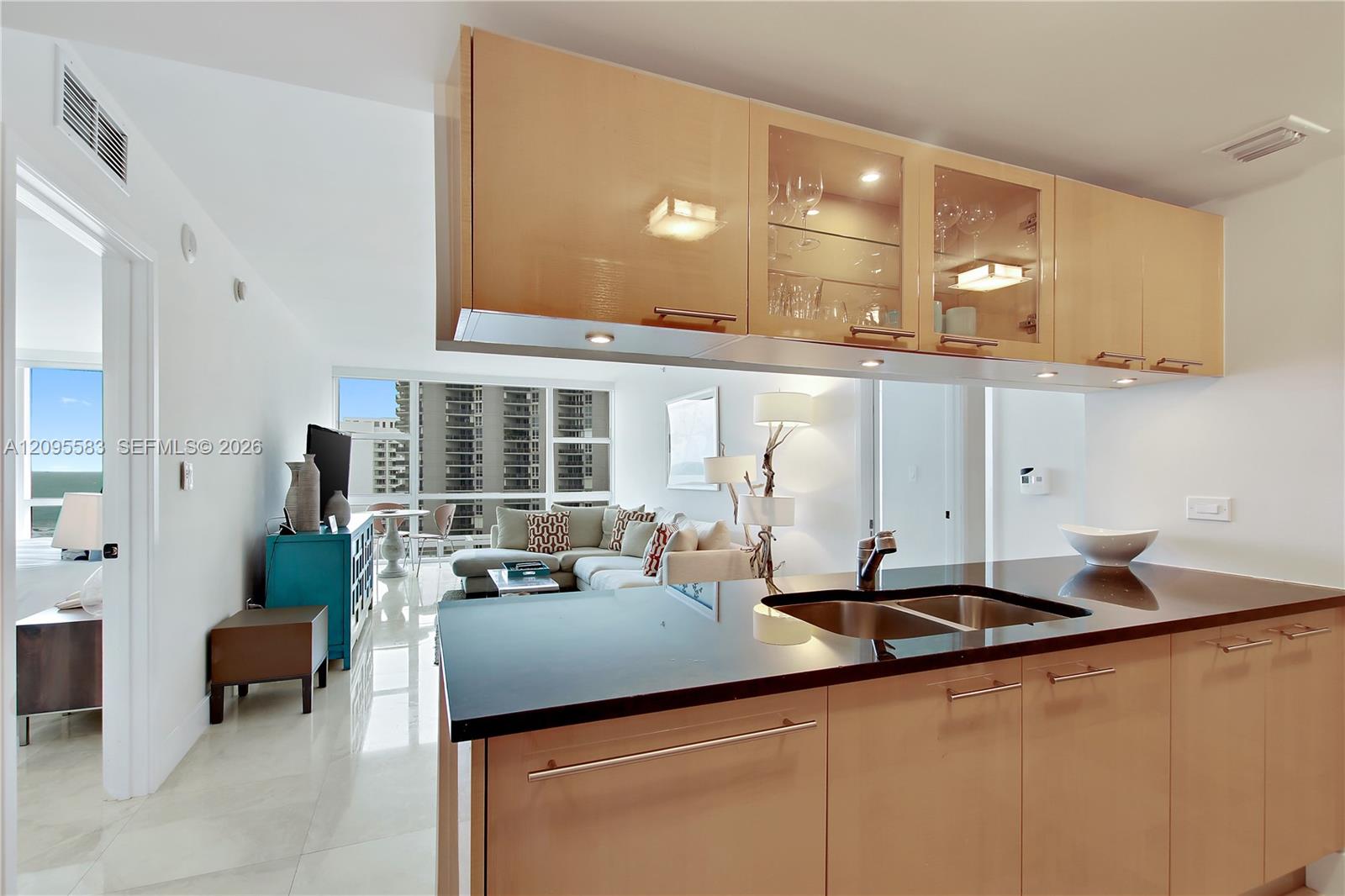 6801 Collins Ave # 1112