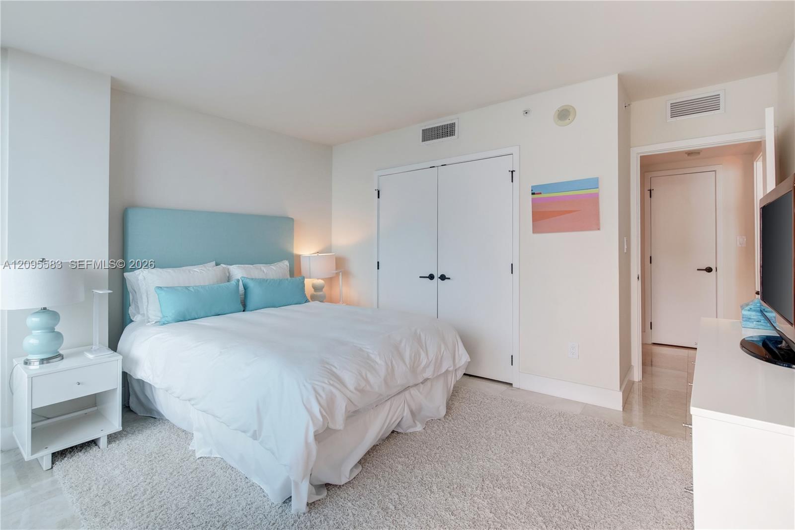 6801 Collins Ave # 1112