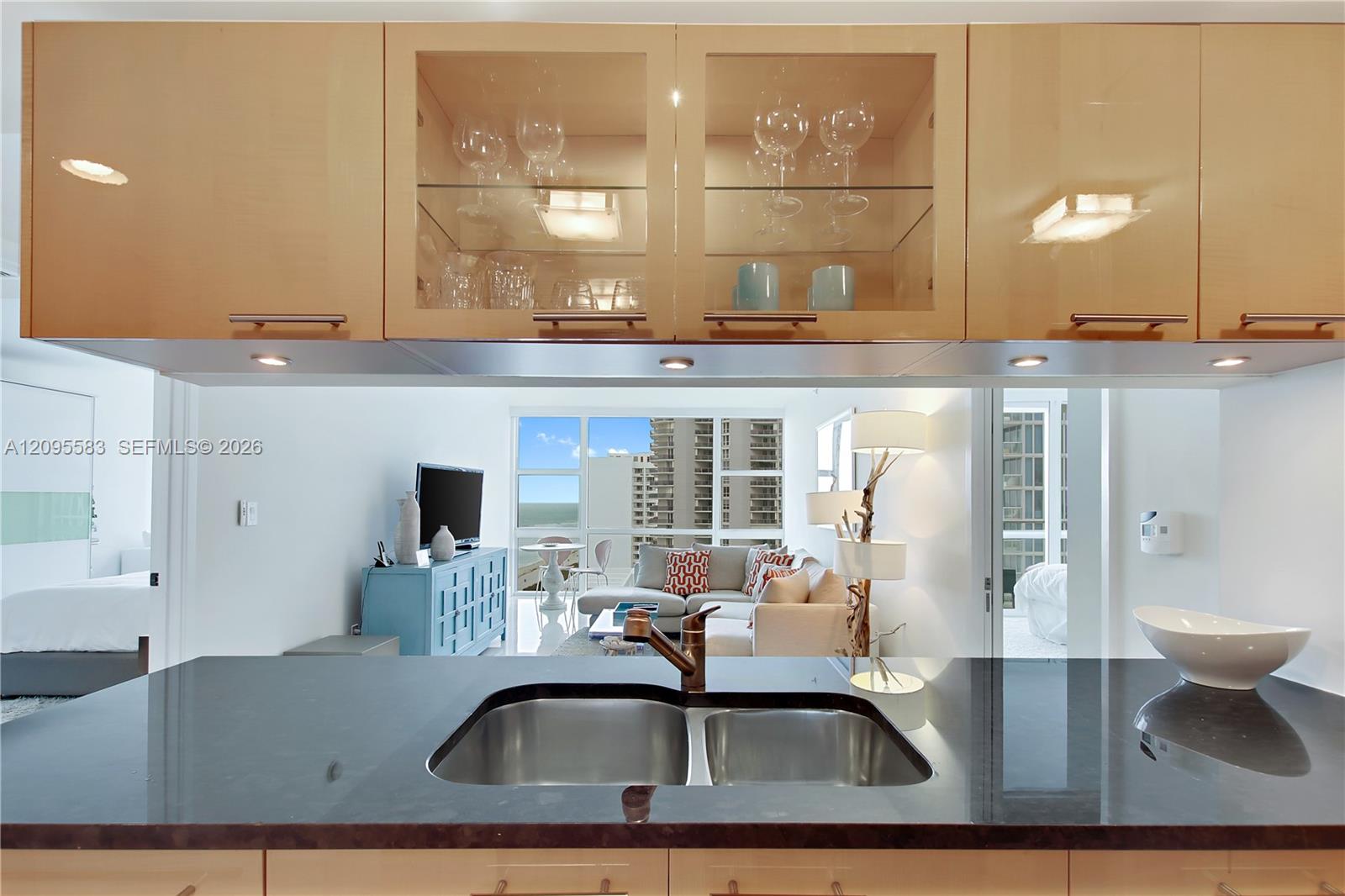6801 Collins Ave # 1112