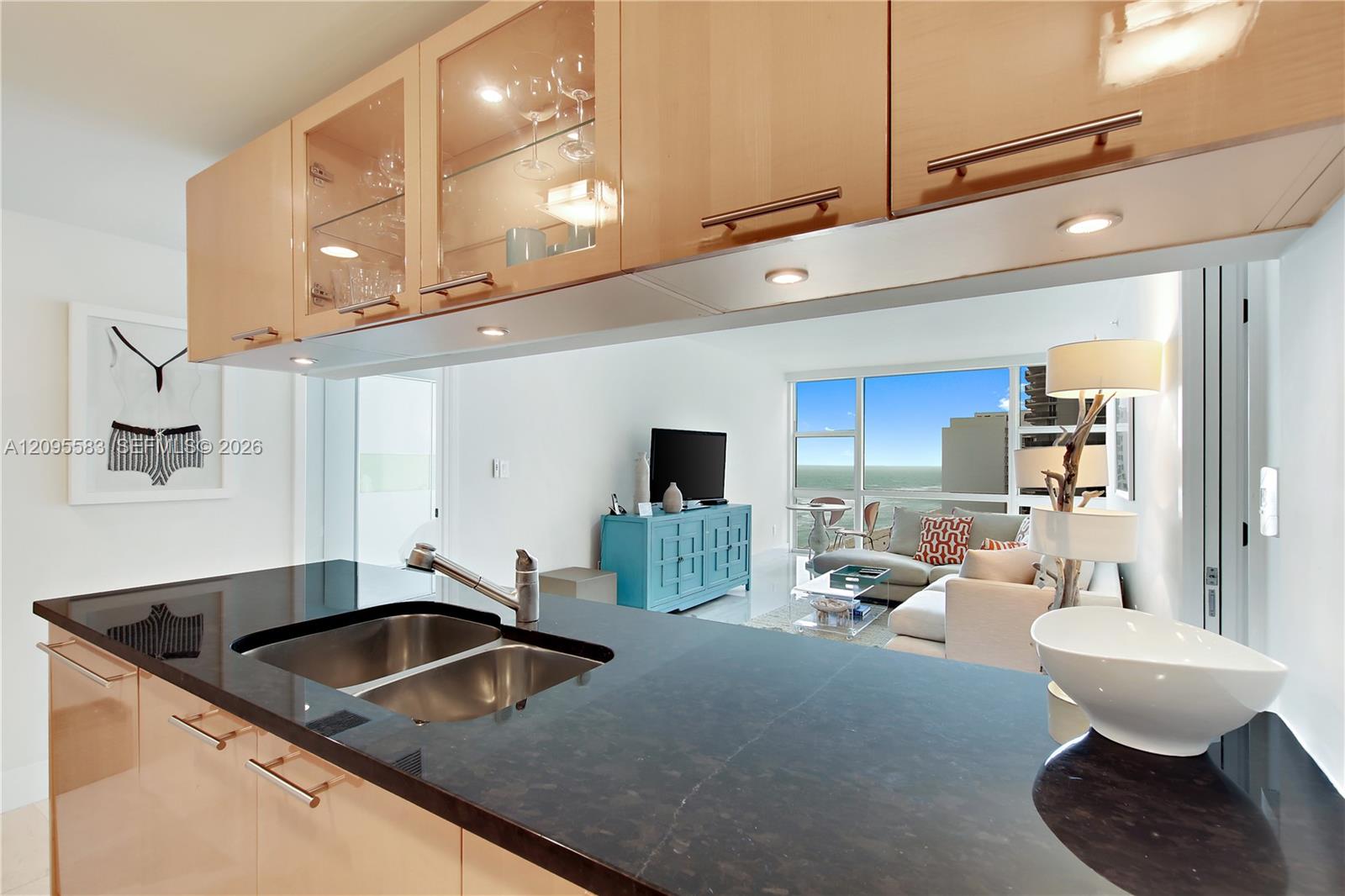 6801 Collins Ave # 1112