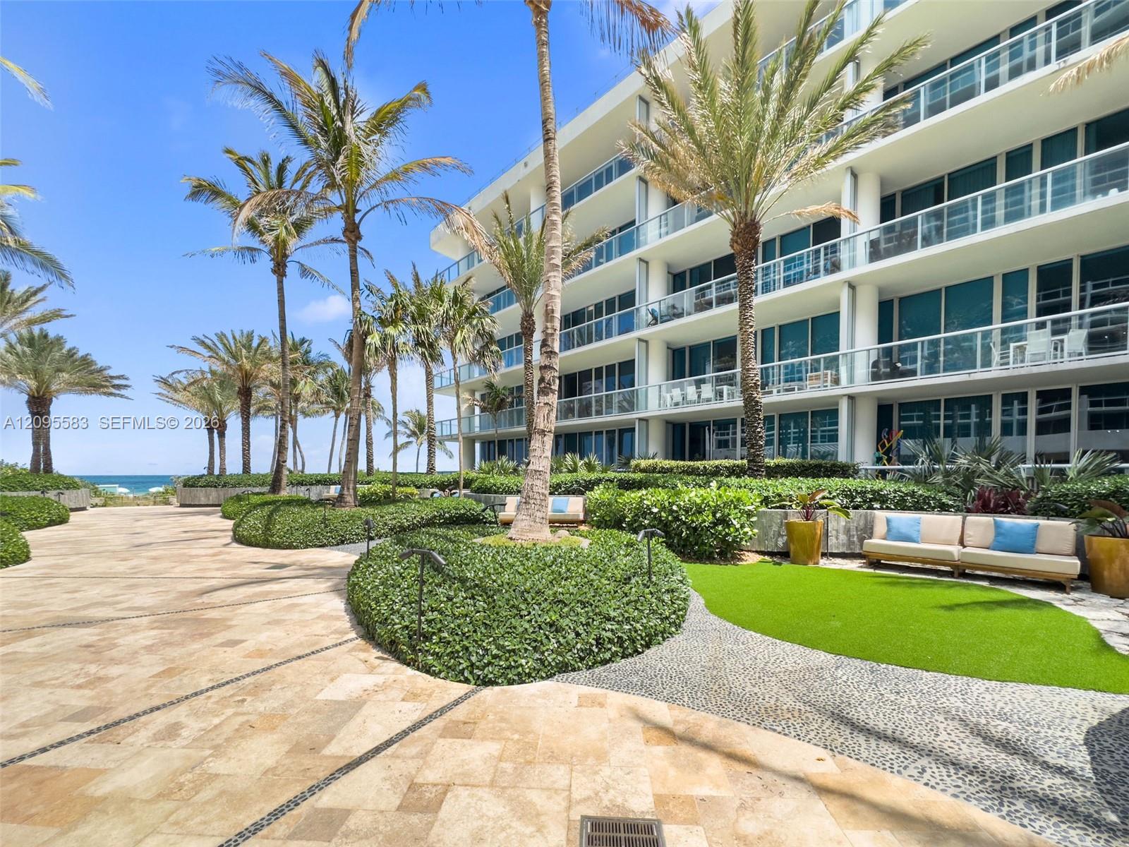6801 Collins Ave # 1112