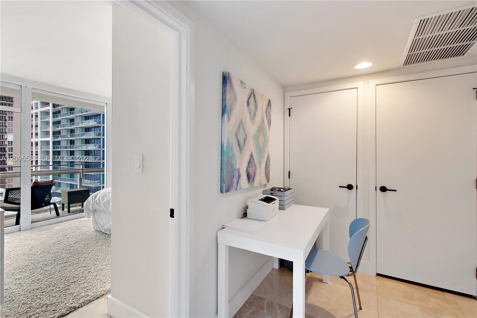 6801 Collins Ave # 1112