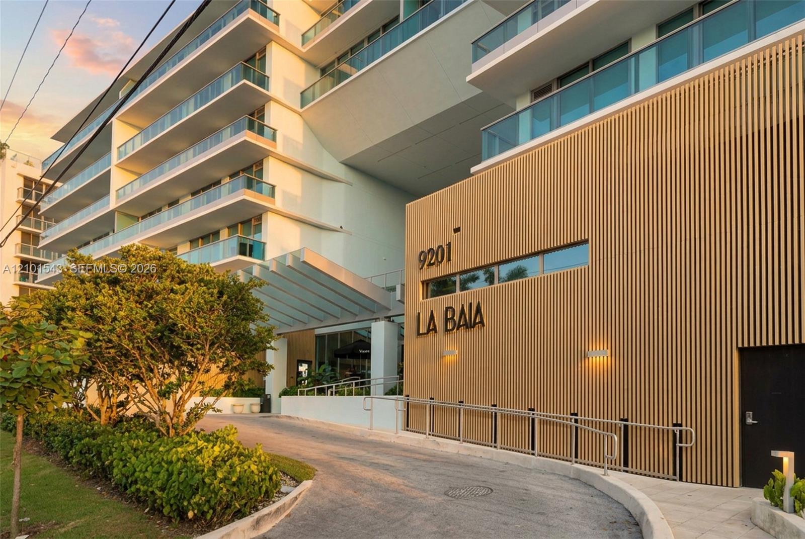 9221 E Bay Harbor Unit: UPH10