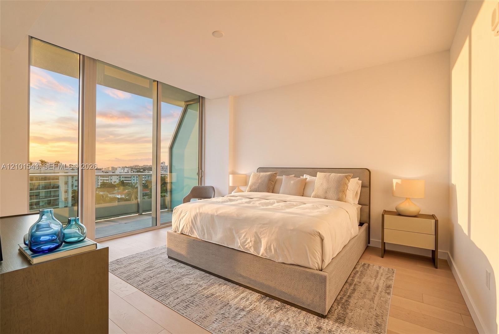 9221 E Bay Harbor Unit: UPH10