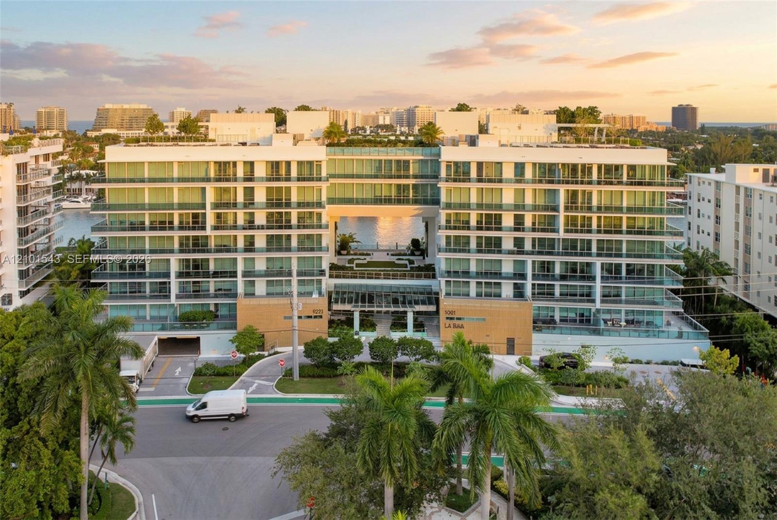 9221 E Bay Harbor Unit: UPH10