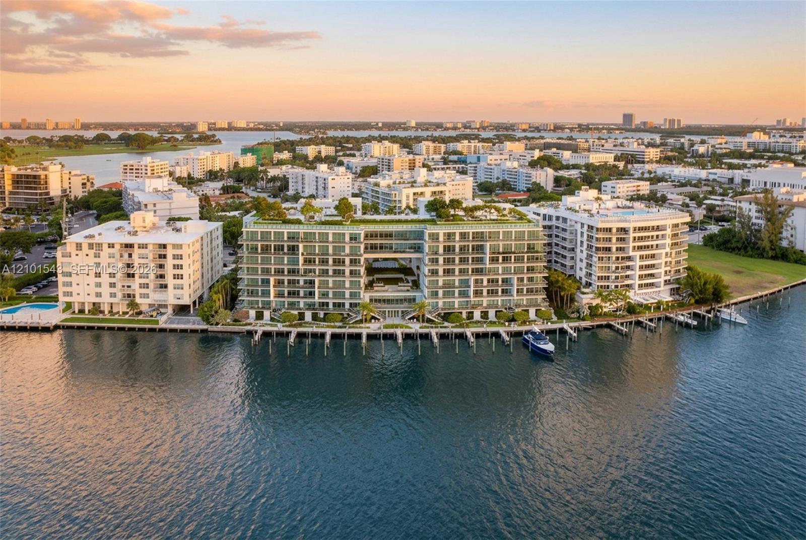 9221 E Bay Harbor Unit: UPH10