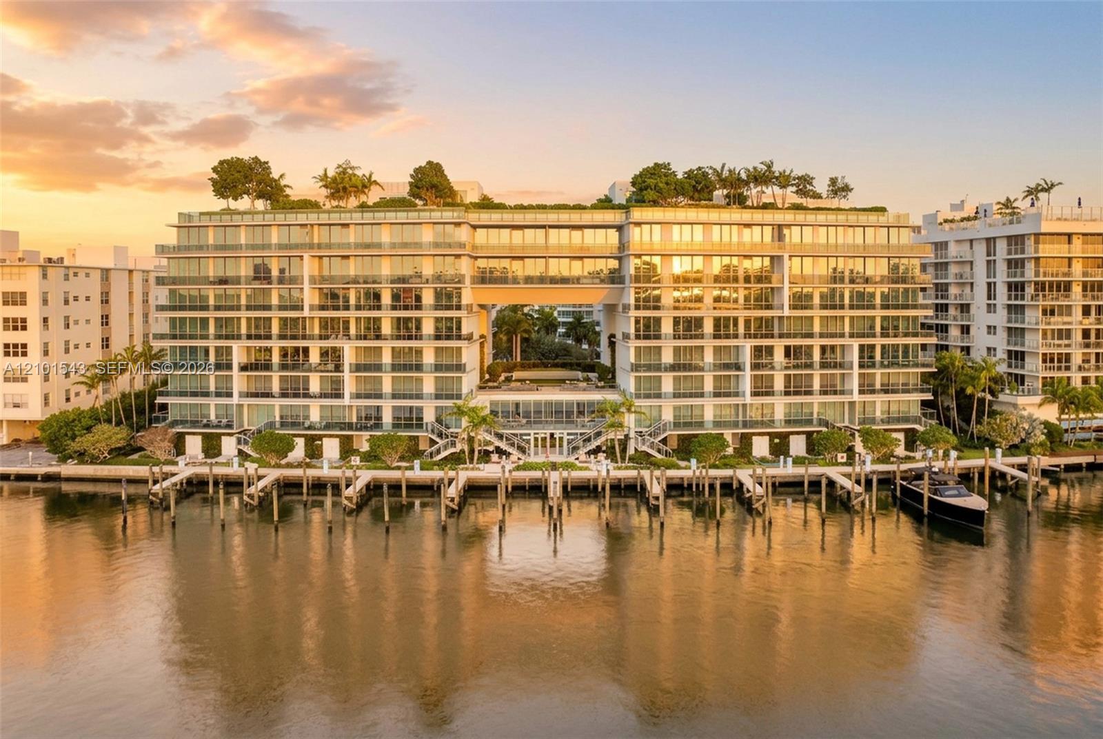 9221 E Bay Harbor Unit: UPH10