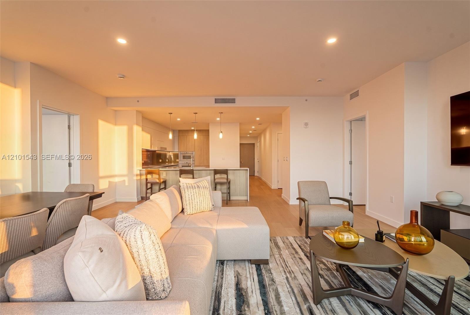 9221 E Bay Harbor Unit: UPH10
