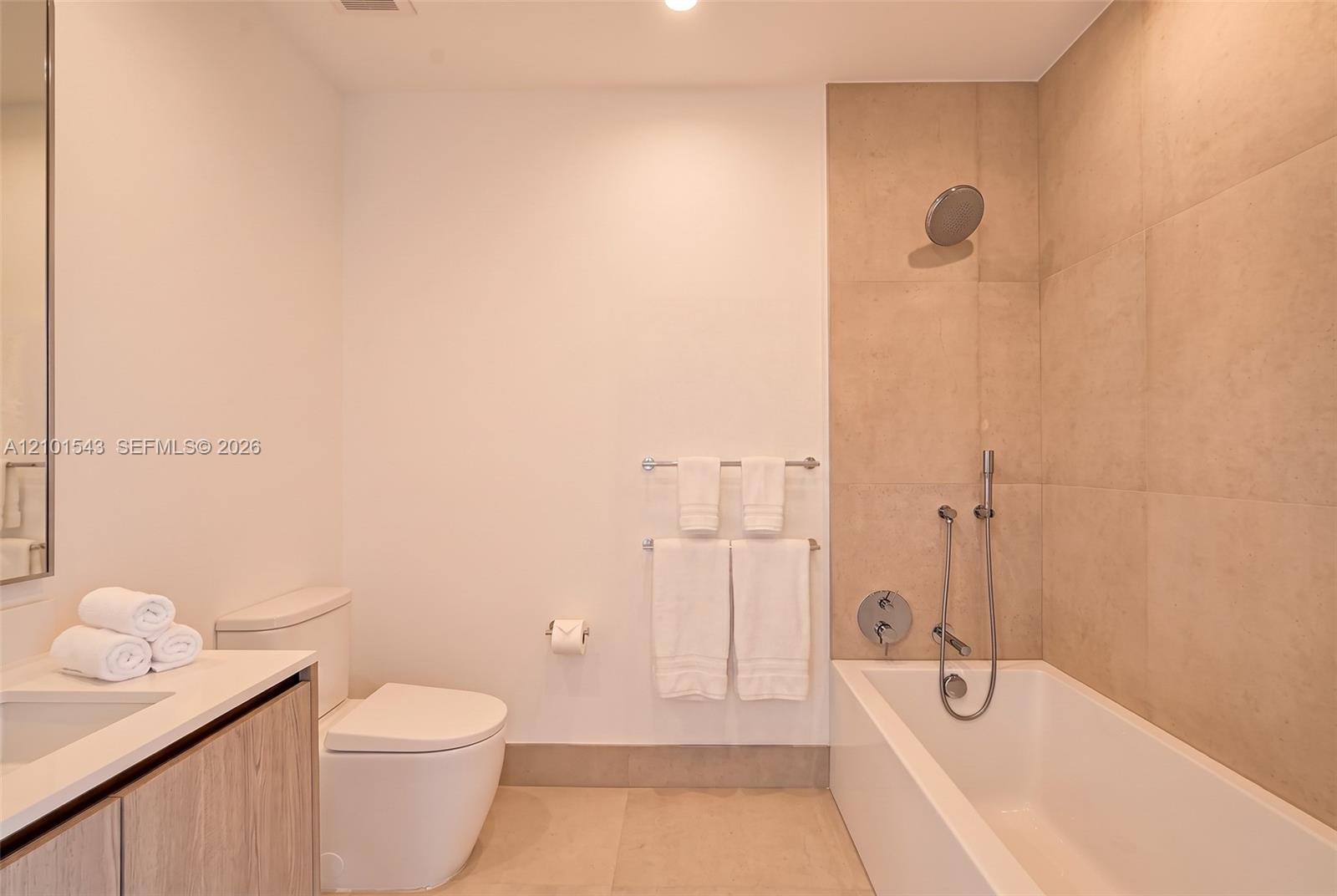 9221 E Bay Harbor Unit: UPH10