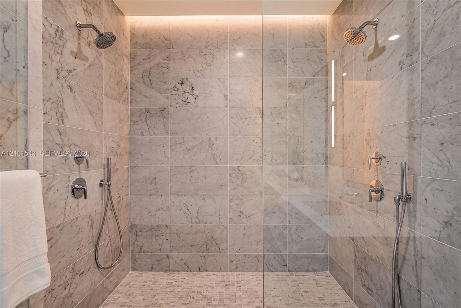 9221 E Bay Harbor Unit: UPH10