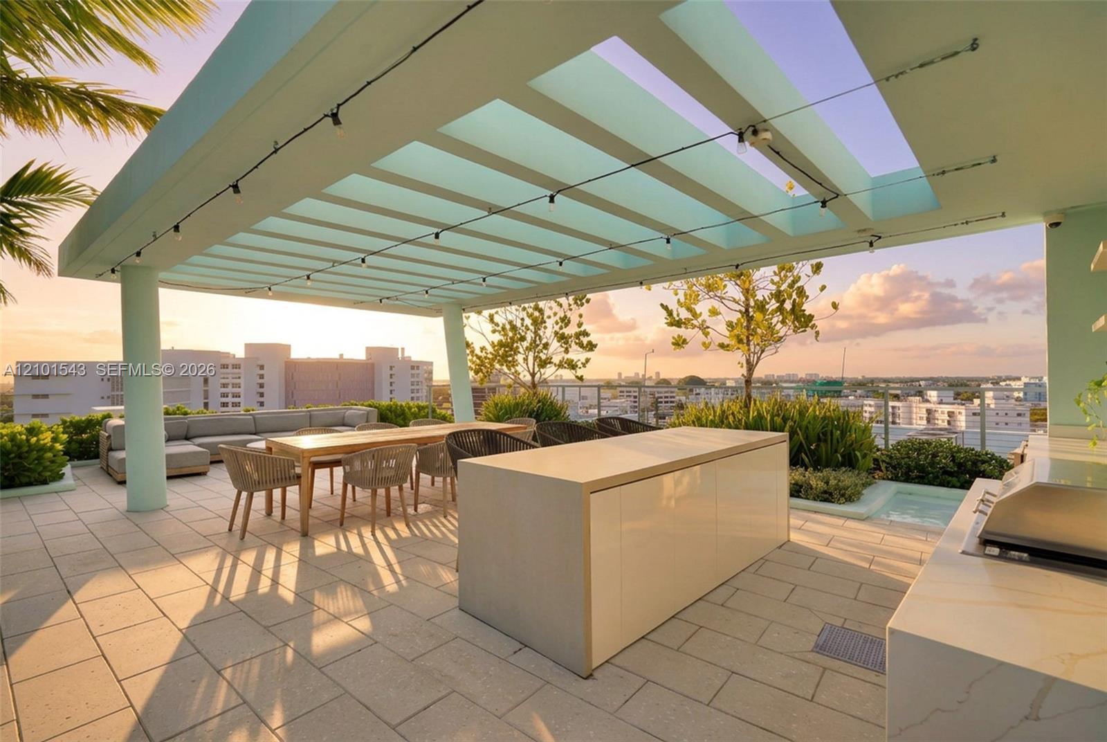 9221 E Bay Harbor Unit: UPH10