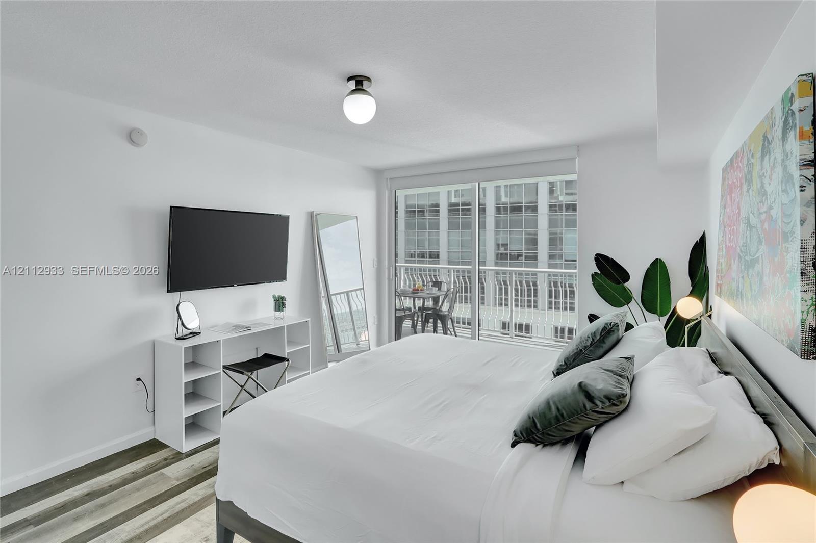 1200 Brickell Bay Dr # 4106