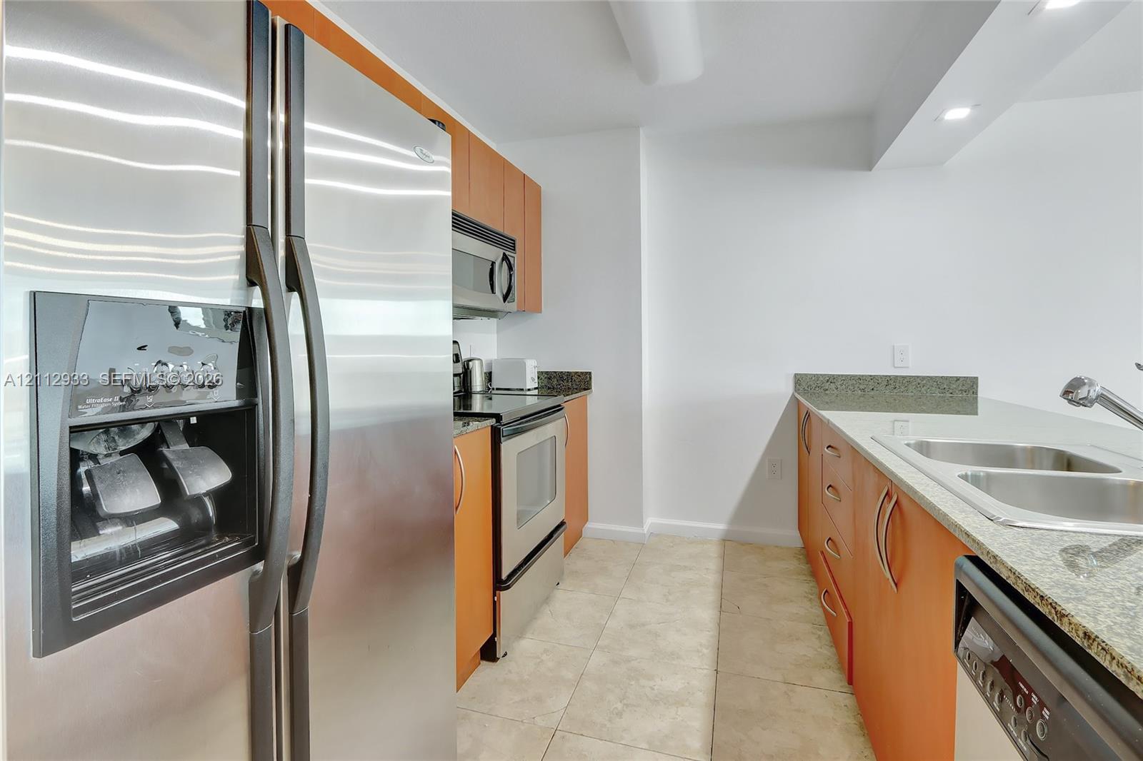 1200 Brickell Bay Dr # 4106