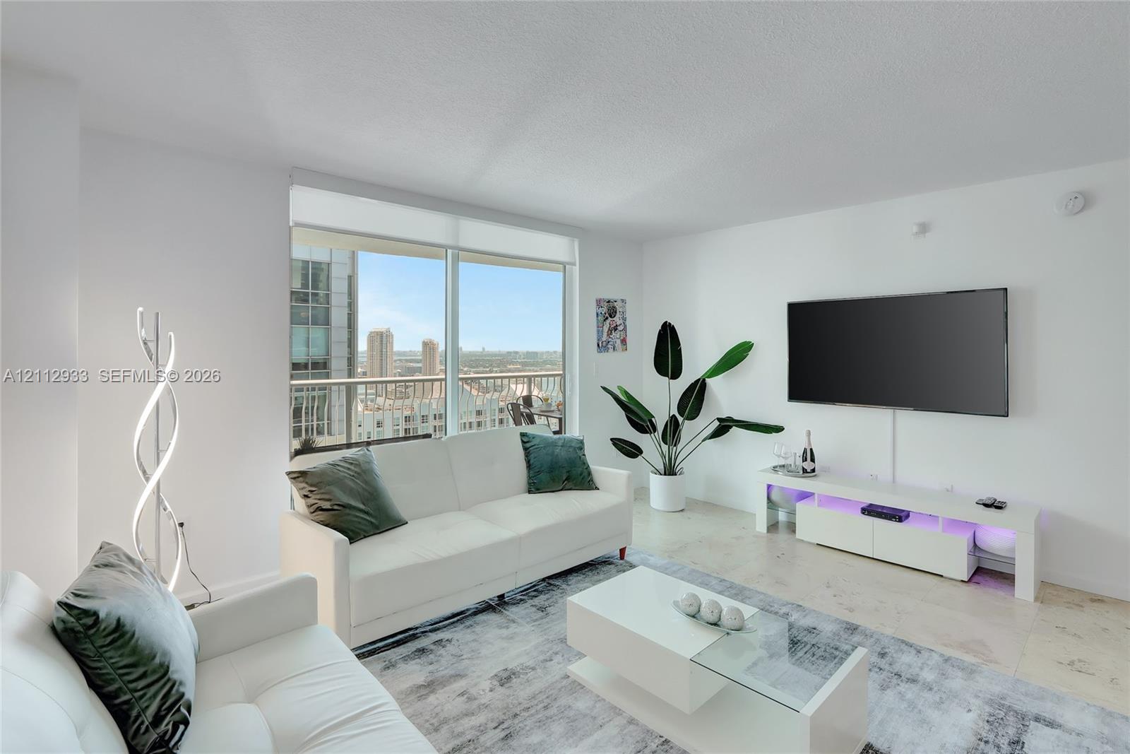 1200 Brickell Bay Dr # 4106
