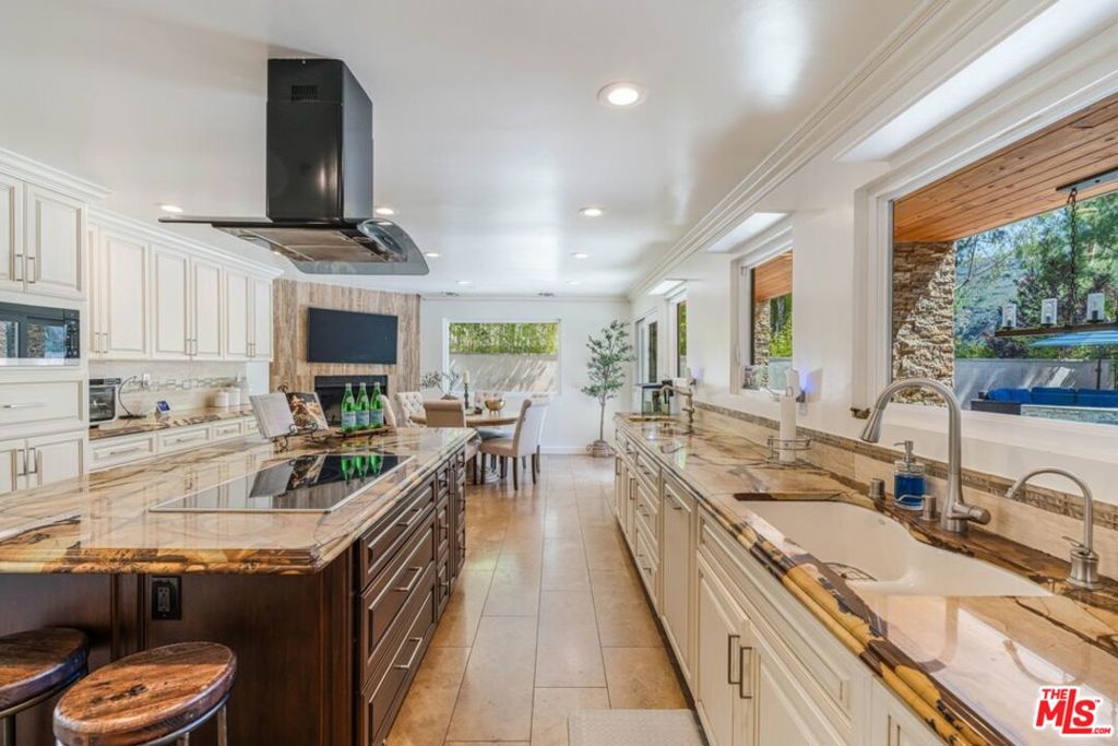 53 Bell Canyon Road