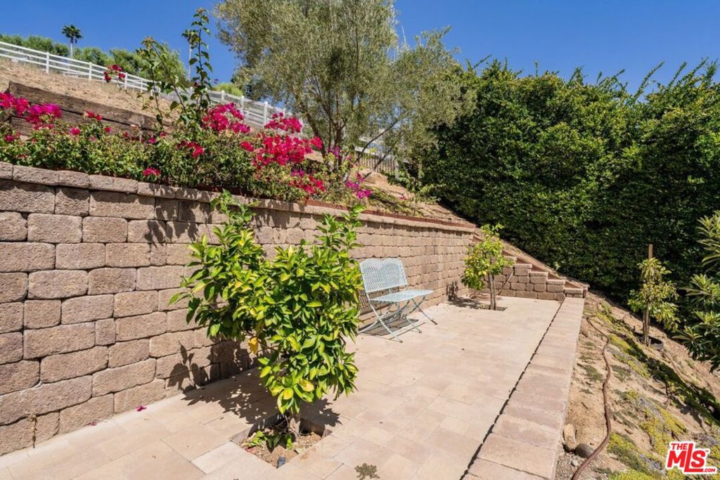 53 Bell Canyon Road