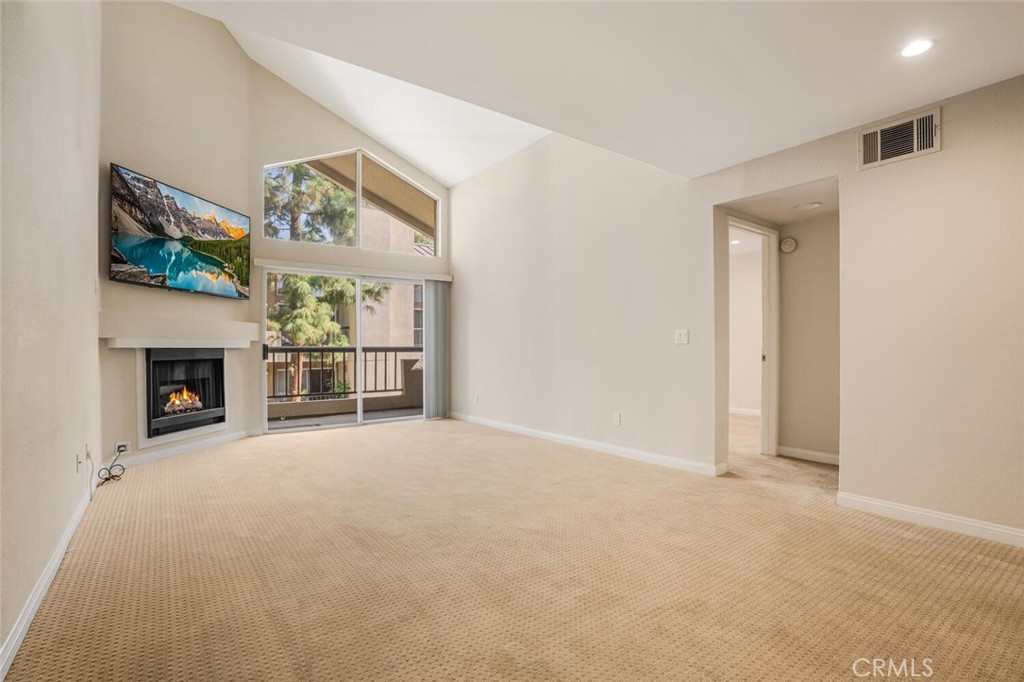 21550 Burbank Boulevard 316