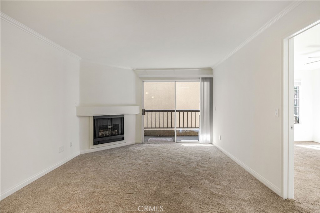 5535 Canoga Avenue 218