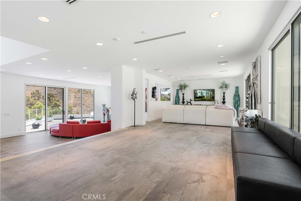 71 Coolwater Road