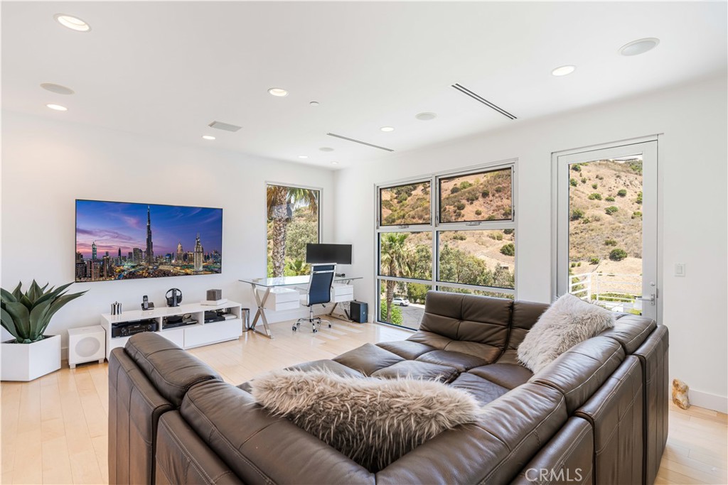 71 Coolwater Road