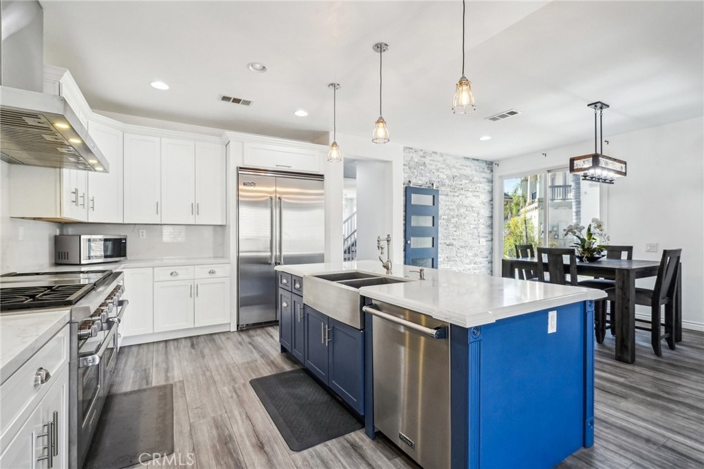 12194 Bridlewood Drive