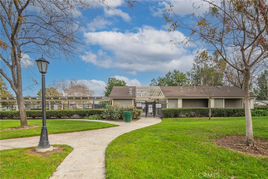 2812 Tuolumne Place D