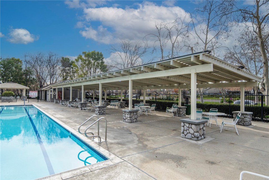 2812 Tuolumne Place D