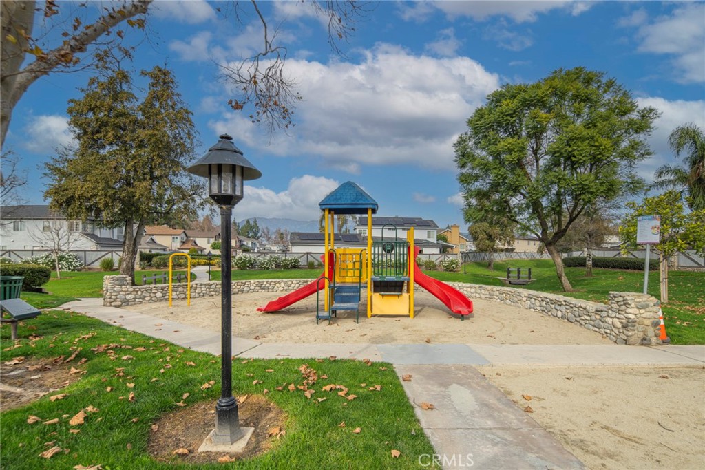 2812 Tuolumne Place D