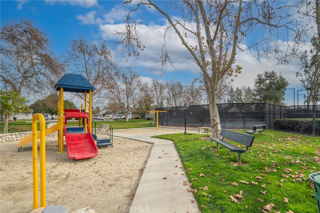 2812 Tuolumne Place D