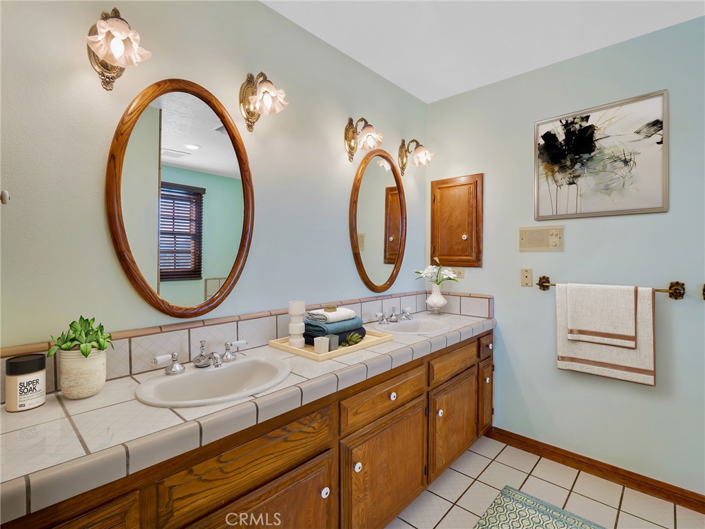 2330 Clear Creek Lane