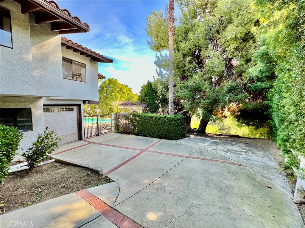 2108 Indian Creek Road