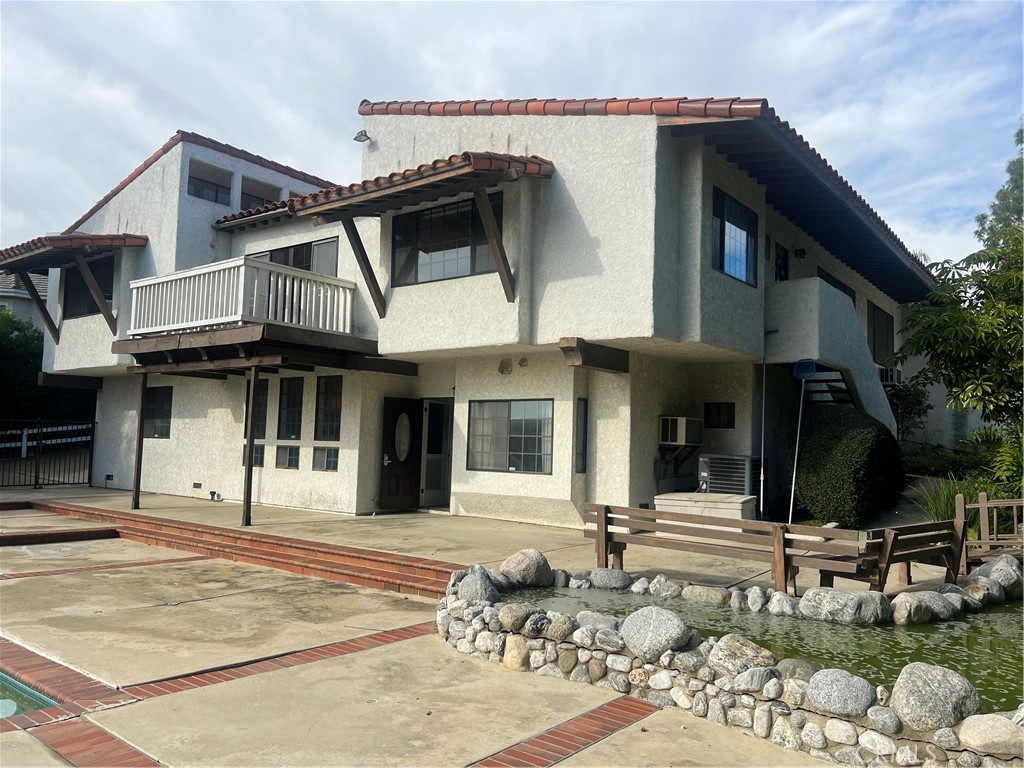 2108 Indian Creek Road